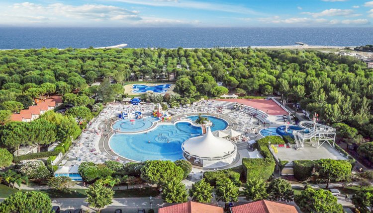 Luchtfoto Zwembad Sant Angelo